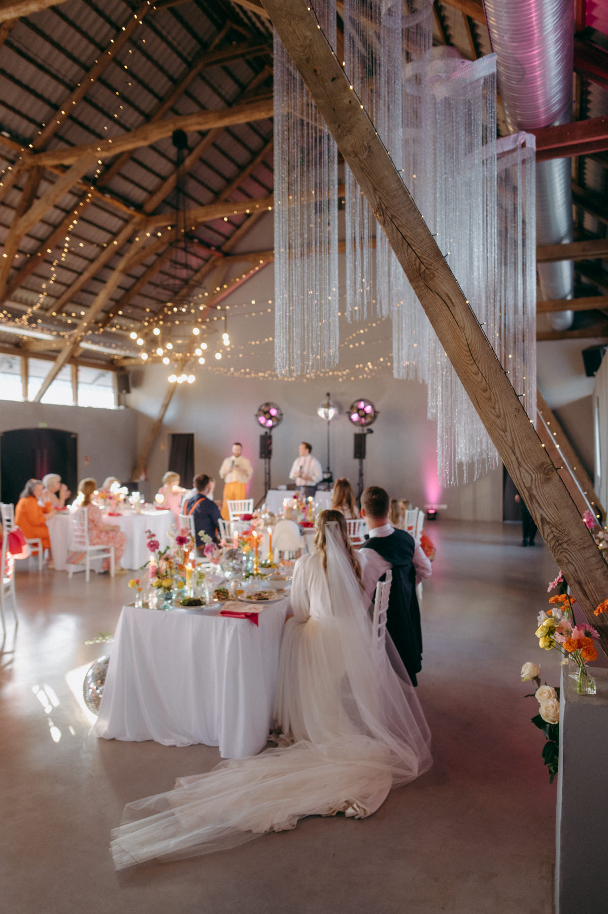 ROMANTIC WEDDING AT ZOLTNERS BREWERY BARN