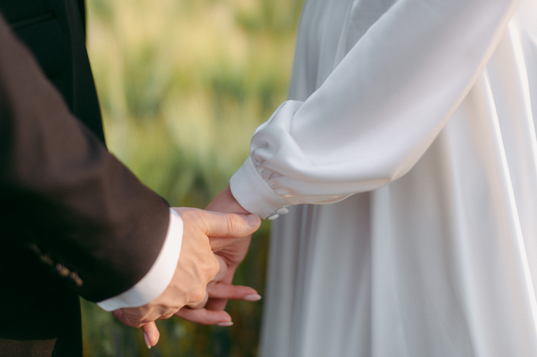 ROMANTIC WEDDING AT ZOLTNERS BREWERY BARN | Evelina & David 192