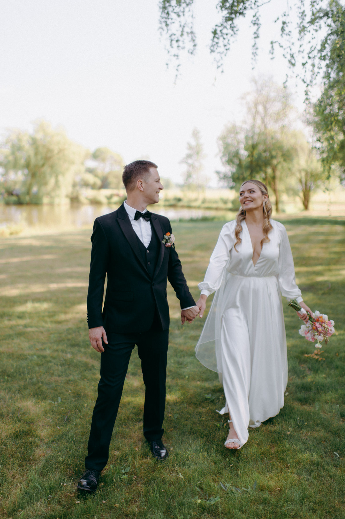 ROMANTIC WEDDING AT ZOLTNERS BREWERY BARN | Evelina & David 140